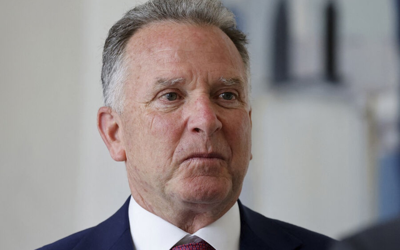  Uitkoff prezident administrasiyasını tərk etməsi ilə bağlı xəbərini yalan adlandırıb