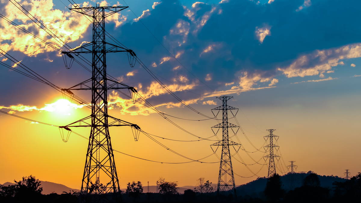 Azərbaycanda elektrik enerjisi istehsalı artıb