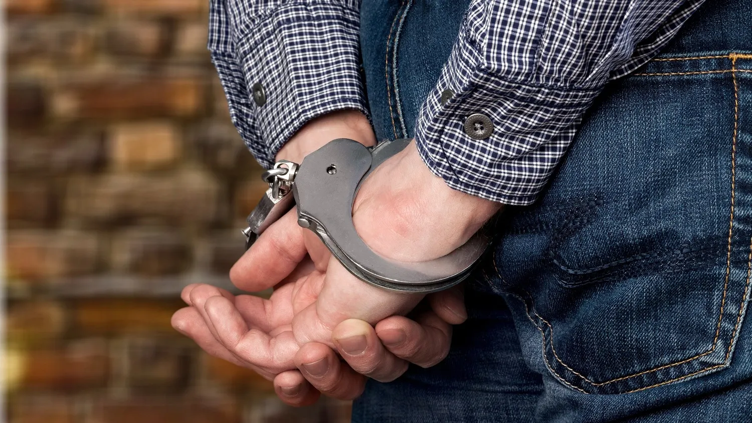 Suraxanı rayonunda avtomobil qaçıran şəxs saxlanılıb