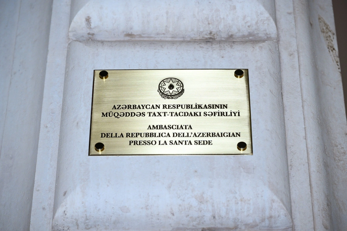 Tacdakı səfirliyinin inzibati ofisi açılıb - FOTOLAR - Şəkil 11