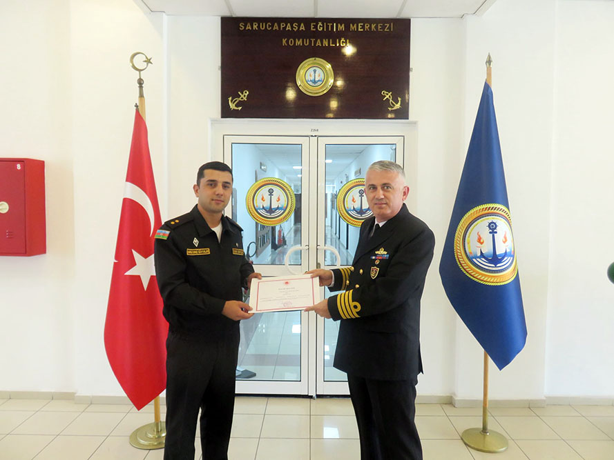 Hərbi qulluqçularımız “Yanğınla mübarizə” ixtisasartırma kursunda iştirak ediblər - Şəkil 1