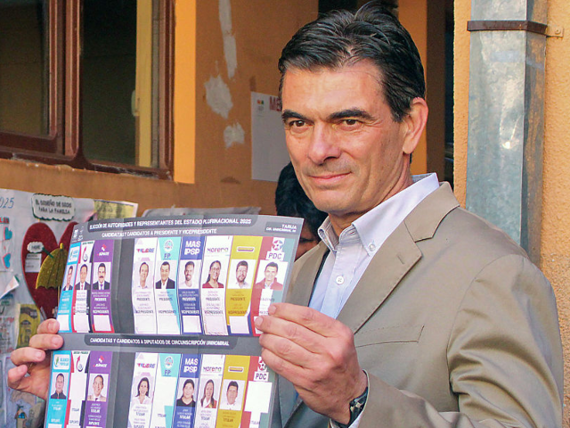 Boliviyada keçirilən prezident seçkilərinin qalibi bəlli olub