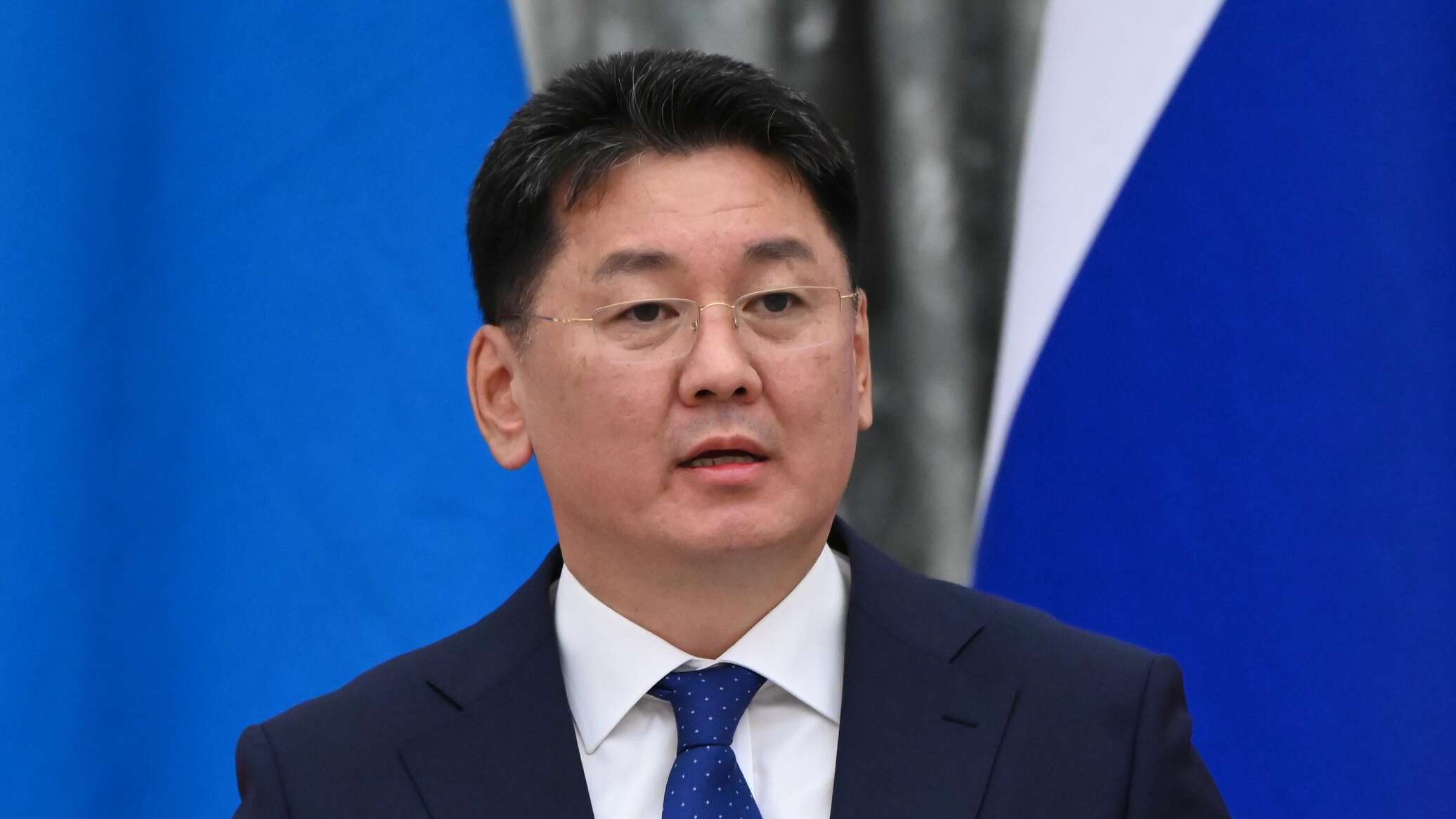 Monqolustan Prezidenti baş nazirin istefasına veto qoyub