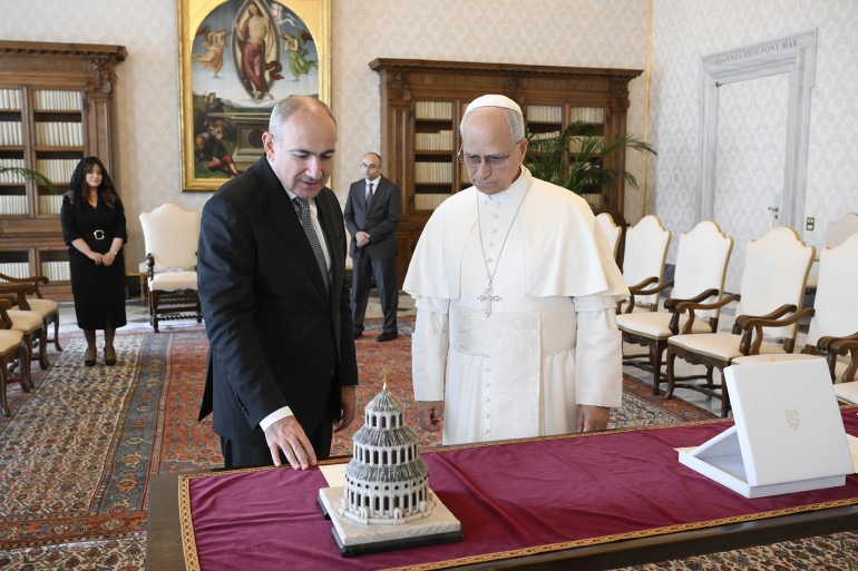 Paşinyan və Roma Papası Azərbaycan və  Ermənistan arasında sülhün bərqərar olmasını müzakirə ediblər