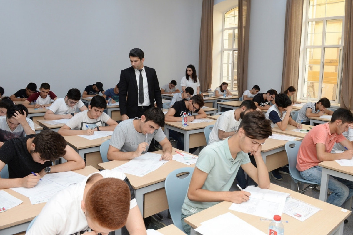 Zal nəzarətçisi sertifikatı əldə etmək istəyən namizədlərlə müsahibə mərhələsi davam edir