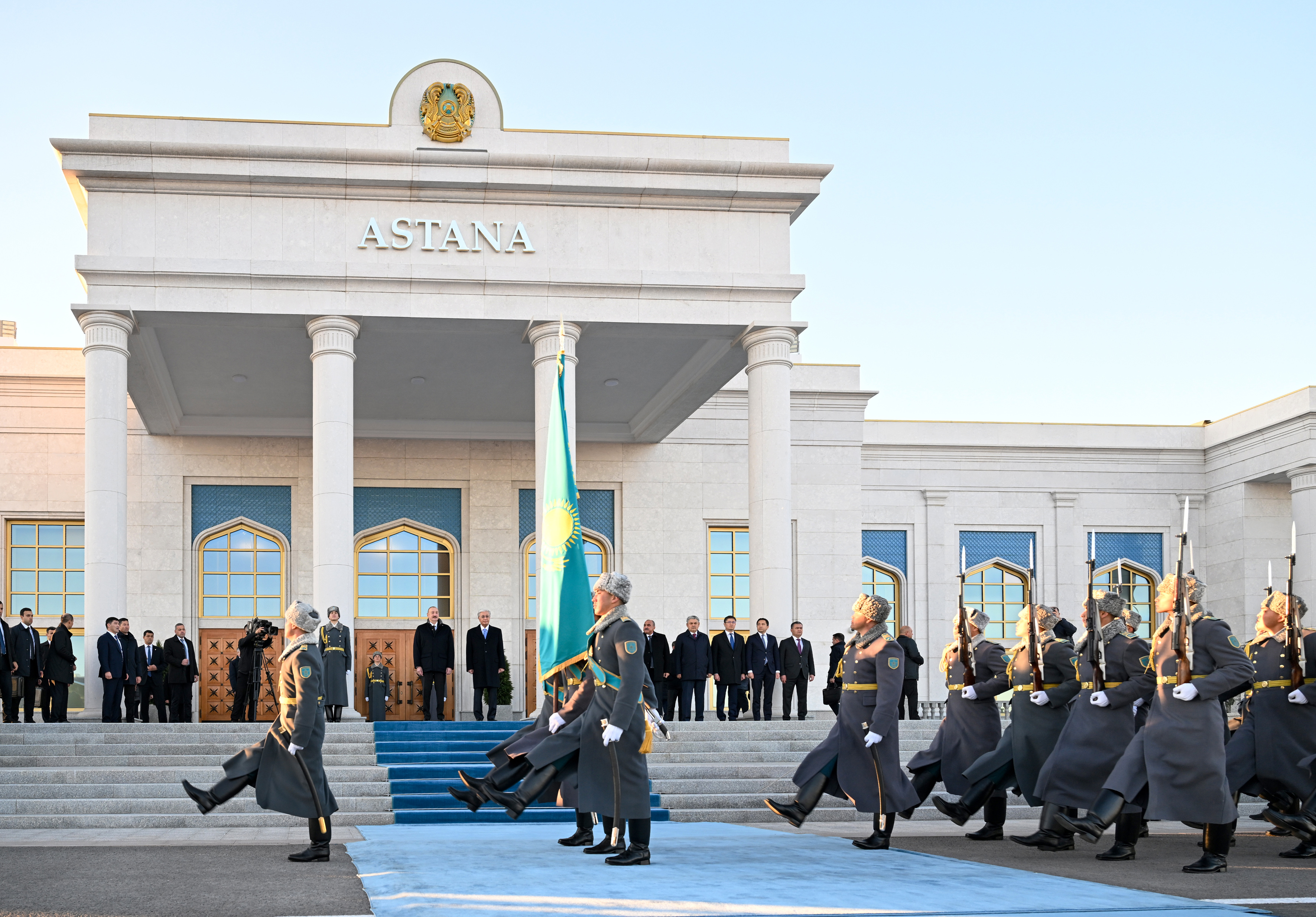 Azərbaycan Prezidenti İlham Əliyev Qazaxıstana dövlət səfərinə gəlib - Şəkil 10