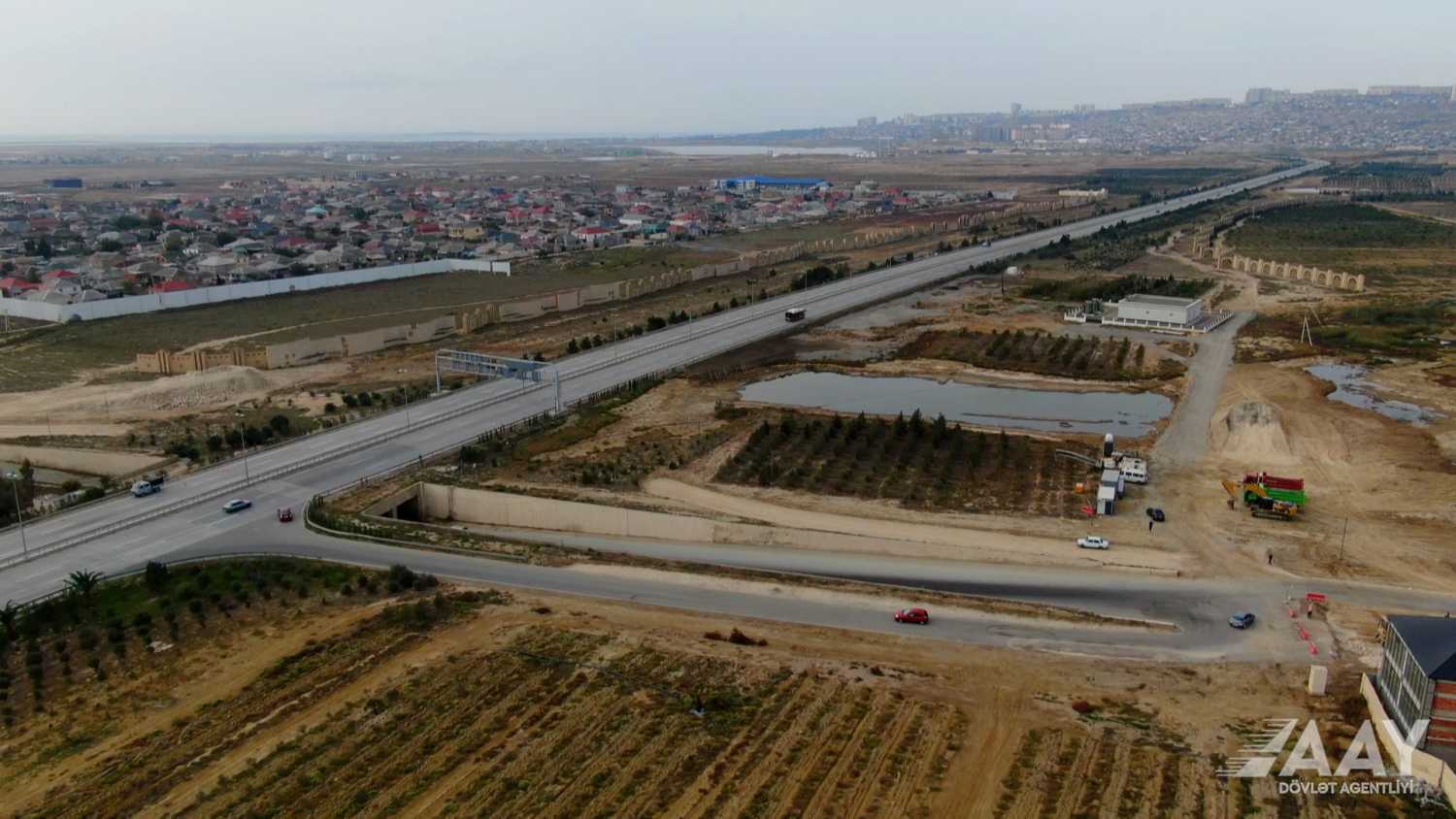 Zığ dairəsi–Hava Limanı yoluna birləşdirən yanaşma yolları tikilir