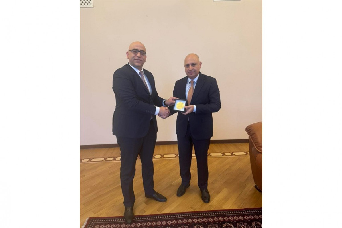  Samir Şərifov Fələstinin Azərbaycandakı səfiri ilə görüşüb