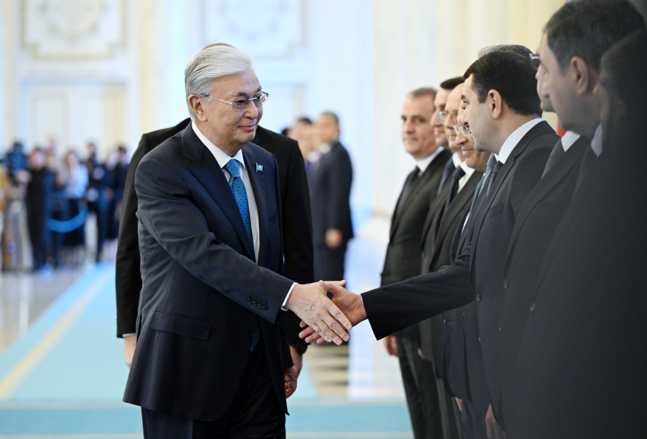 Azərbaycan Prezidentinin Astanada rəsmi qarşılanma mərasimi keçirilib - YENİLƏNİB - Şəkil 8
