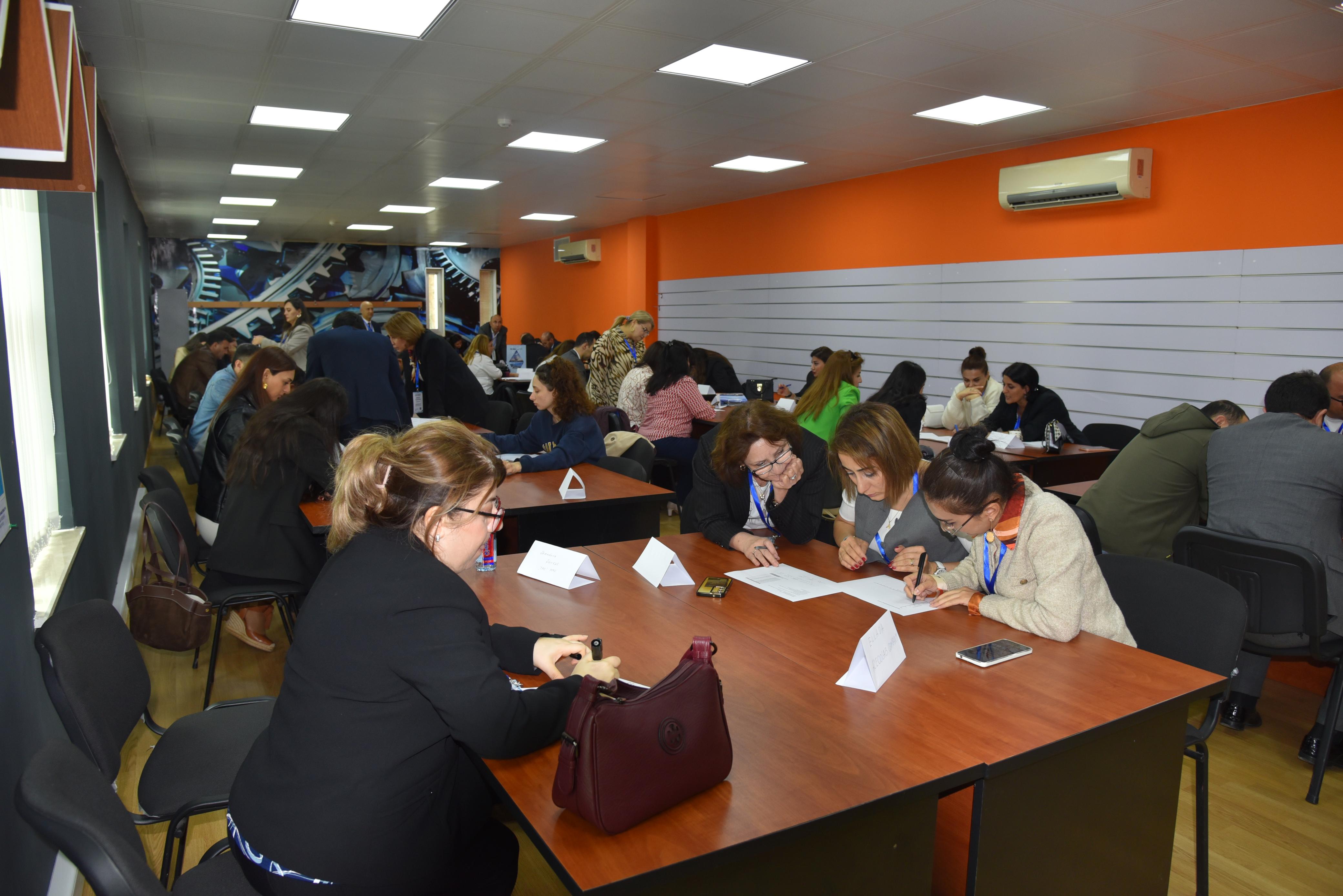 Azərbaycan və Finlandiya mütəxəssislərinin iştirakı ilə kimya laboratoriyalarında keyfiyyətin təminatı üzrə təlim keçirilib - Şəkil 4