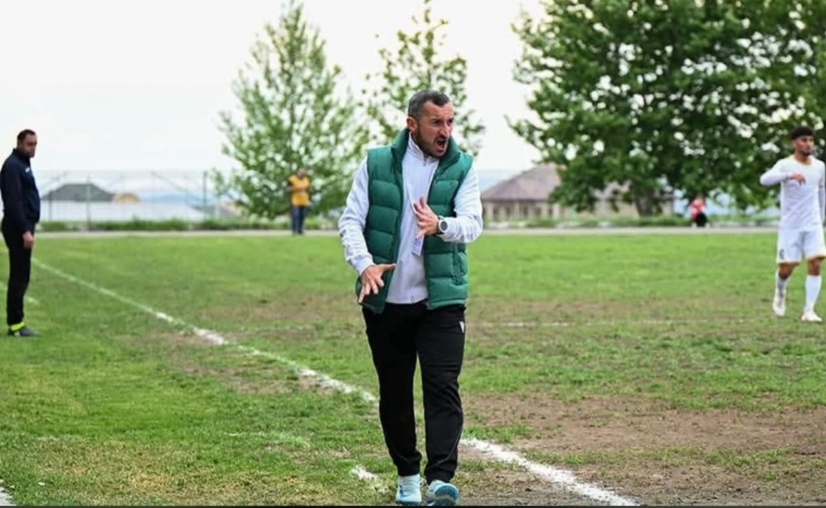 Vüqar Nadirov "Şəmkir"dən getdi