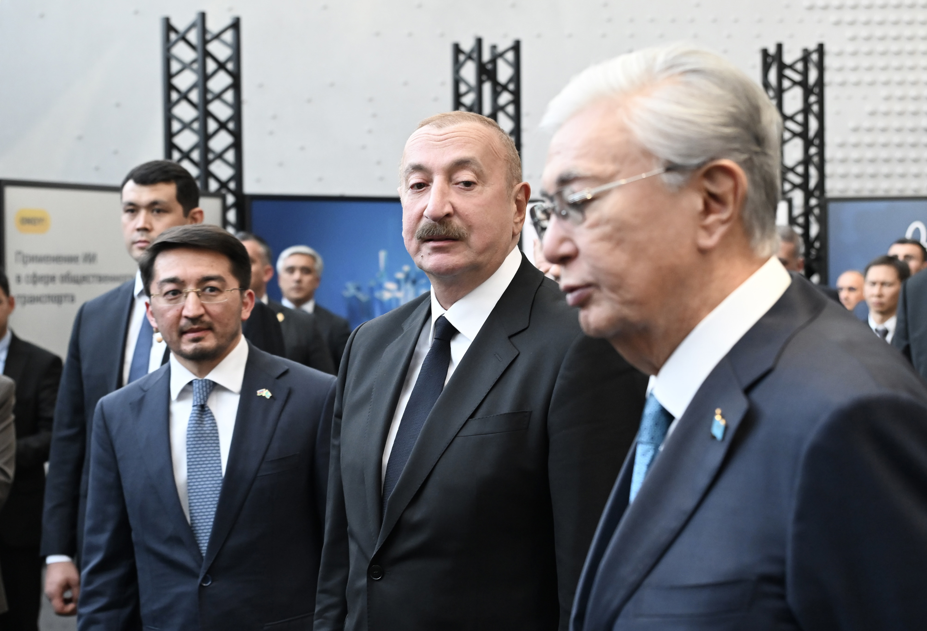 İlham Əliyev və Tokayev Astanada “Alem.ai” Beynəlxalq Süni İntellekt Mərkəzində olublar - Şəkil 21