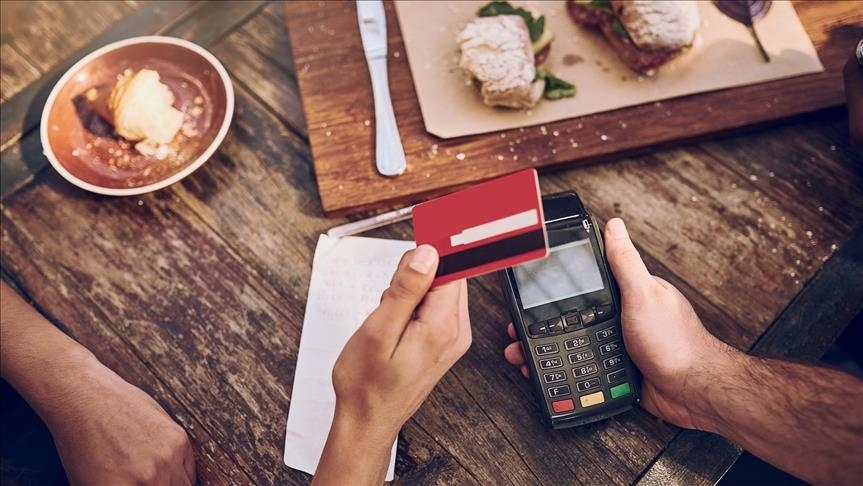 “Service fee” və “tip” mədəniyyəti Azərbaycanda necə formalaşıb?