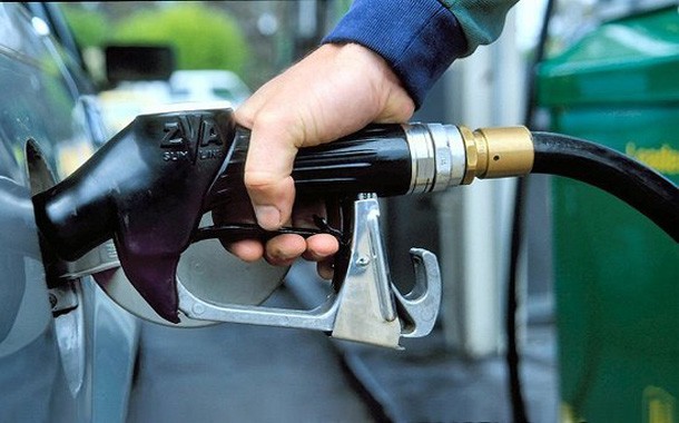 Yanacaqdoldurma və qaz təchizatı obyektləri üçün lisenziya müqaviləsinin yeni qaydası təsdiqlənib