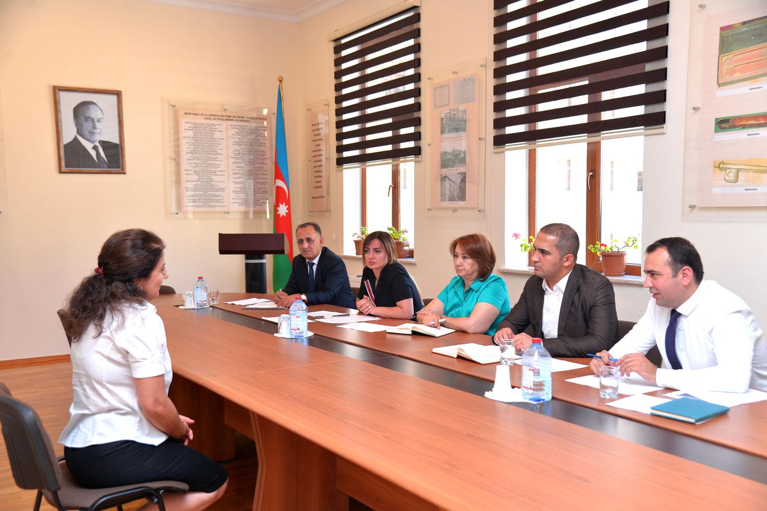 Ümumi təhsil müəssisələrində direktorların işə qəbulu başlayır