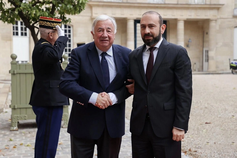 Mirzoyan Fransa Senatının sədri ilə görüşüb