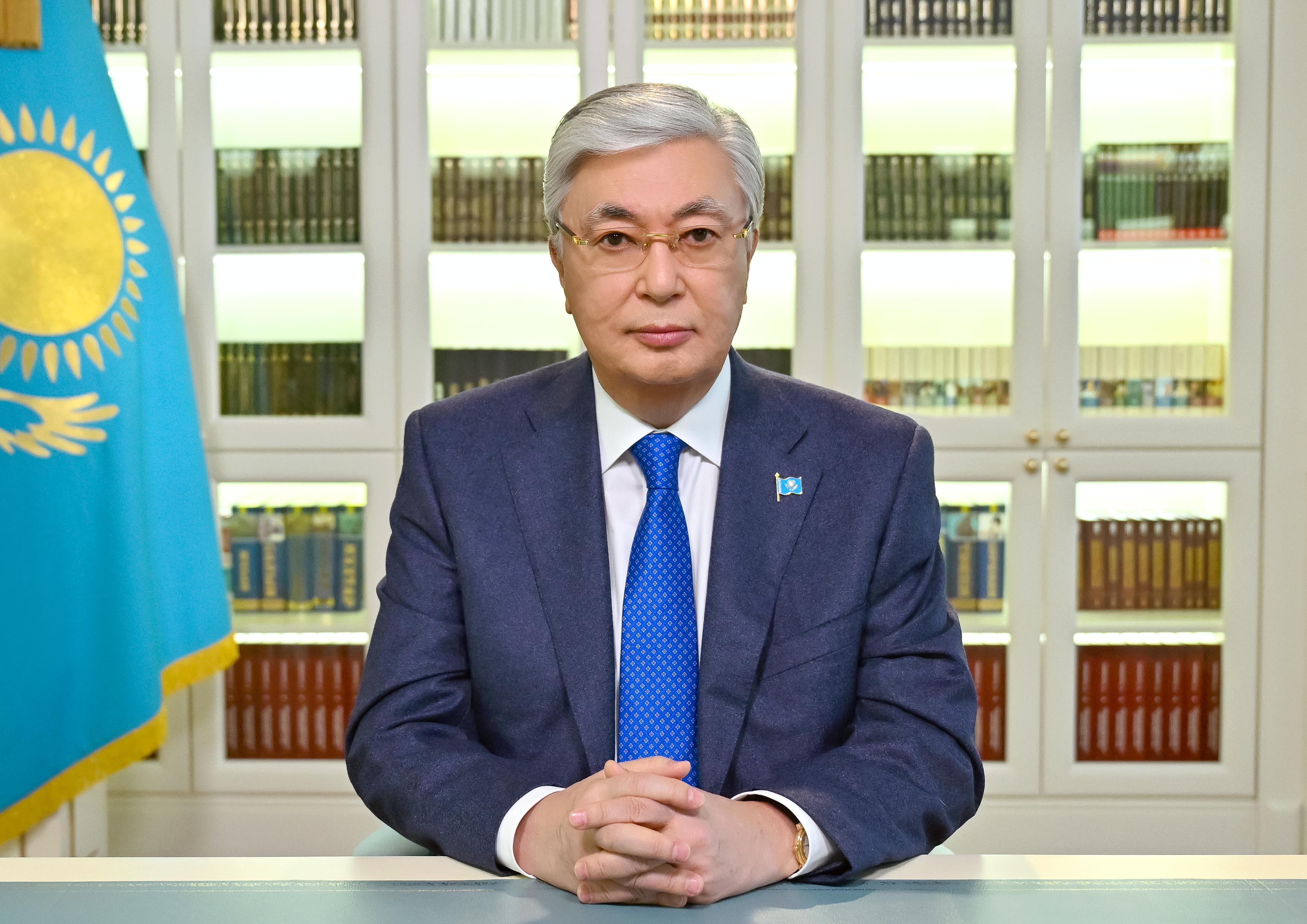Tokayev Qazaxıstan xalqını Respublika Günü münasibətilə təbrik edib