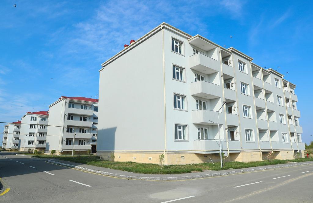 ƏƏSMN: Hazırda 1057 mənzilin satışı davam edir  - Şəkil 2