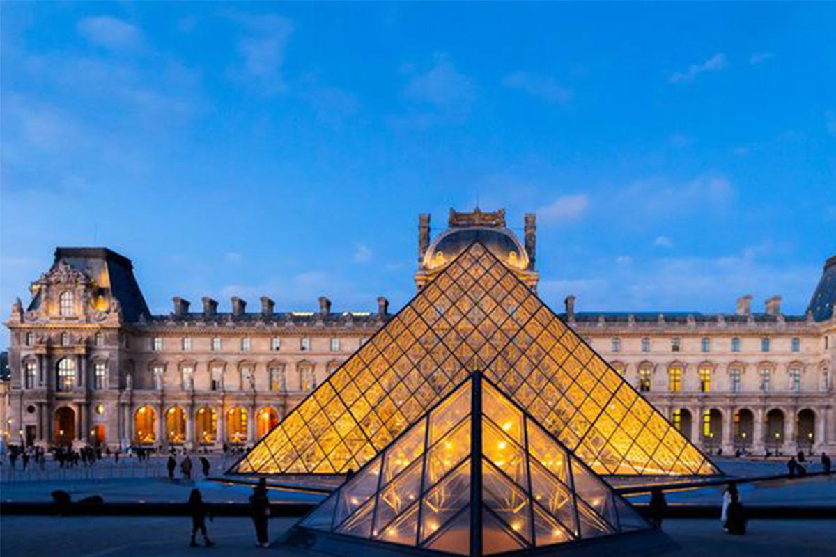 Paris prokuroru Luvr işi ilə bağlı məlumat sızmasını pisləyib