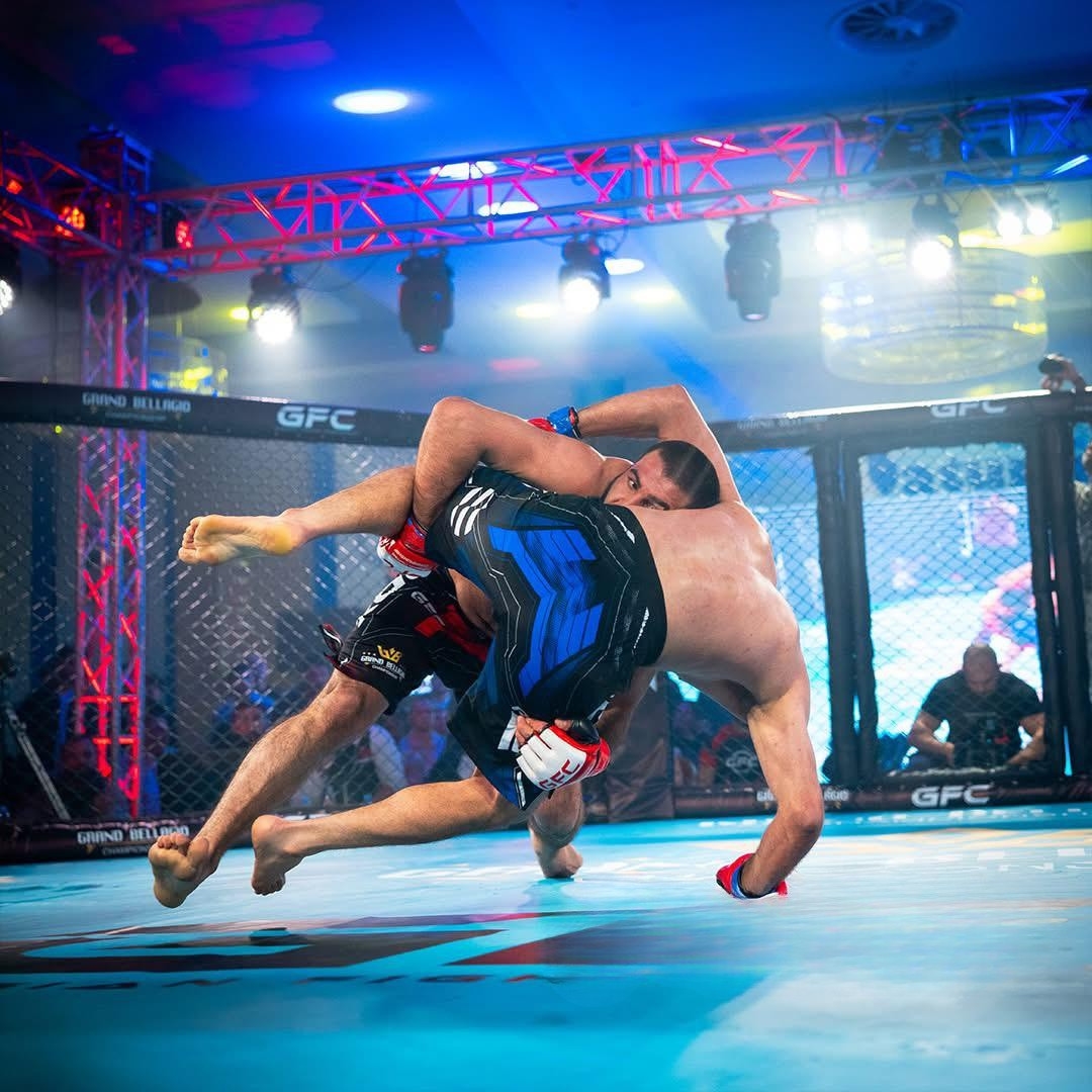 Alim Nəbiyev MMA-də növbəti qələbəsini qazanıb, rəqibini 1-ci raundda nakaut edib - Şəkil 4