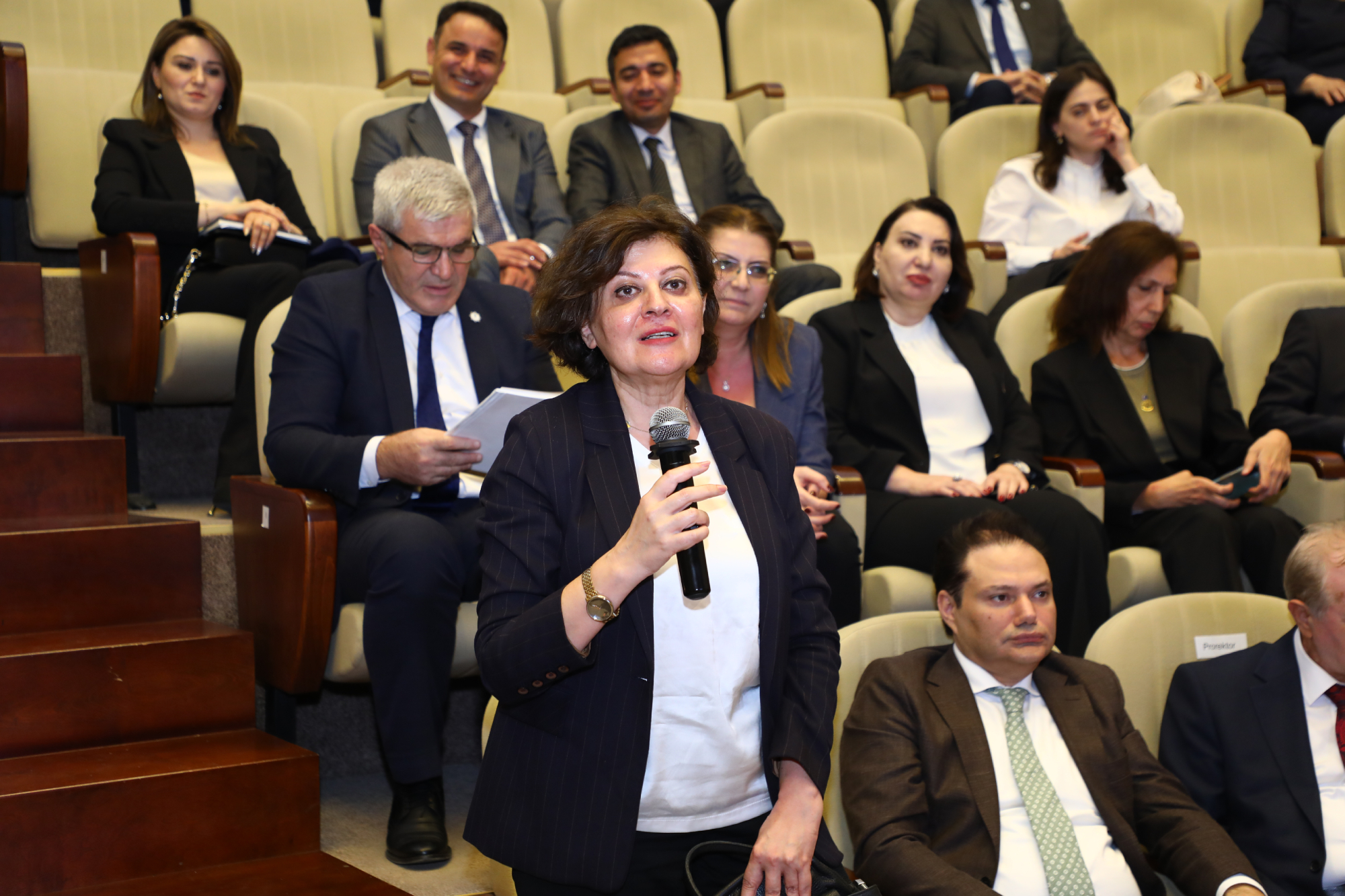 “Ali təhsil müəssisələrinə tələbə qəbulu: təhlil və proqnozlaşdırma” mövzusunda müzakirələr keçirilib - Şəkil 16