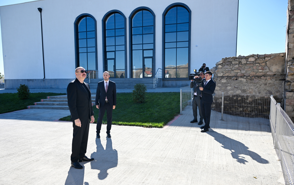 İlham Əliyev Cəbrayıl rayonunun Horovlu kəndinin birinci mərhələsinin açılışında iştirak edib - Şəkil 10