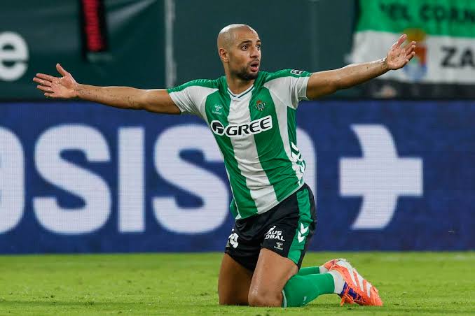 "Betis""Fənərbaxça"nın yarımmüdafiəçisini transfer etmək istəyir