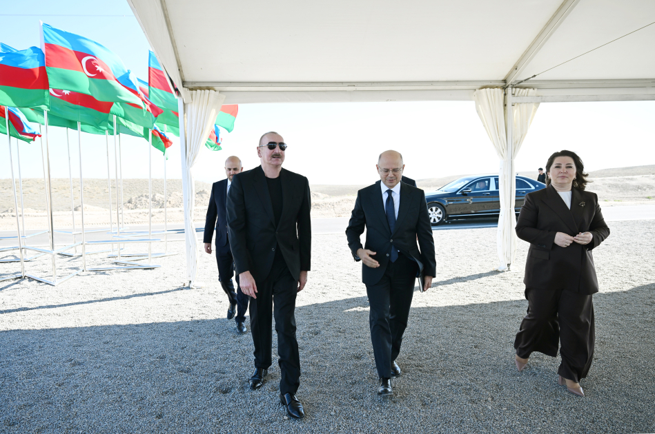 İlham Əliyev Cəbrayıl rayonunun Şahvəlli kəndində “Şəms” və “Üfüq” Günəş Elektrik stansiyalarının təməlini qoyub - Şəkil 1