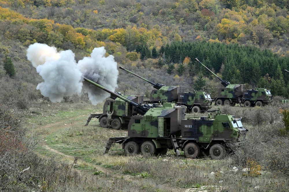 Azərbaycan və Serbiya artilleriyaçılarının birgə taktiki təlimi keçirilib - Şəkil 4