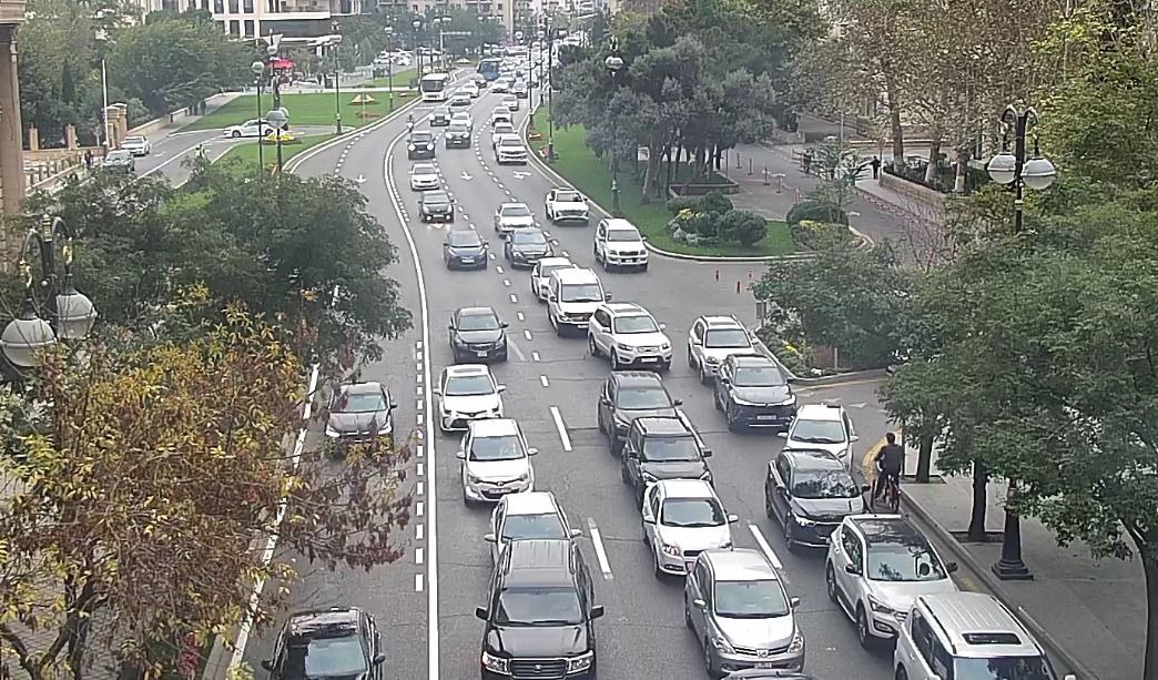 Bakıda hazırda sıxlıq müşahidə olunan yollar açıqlanıb