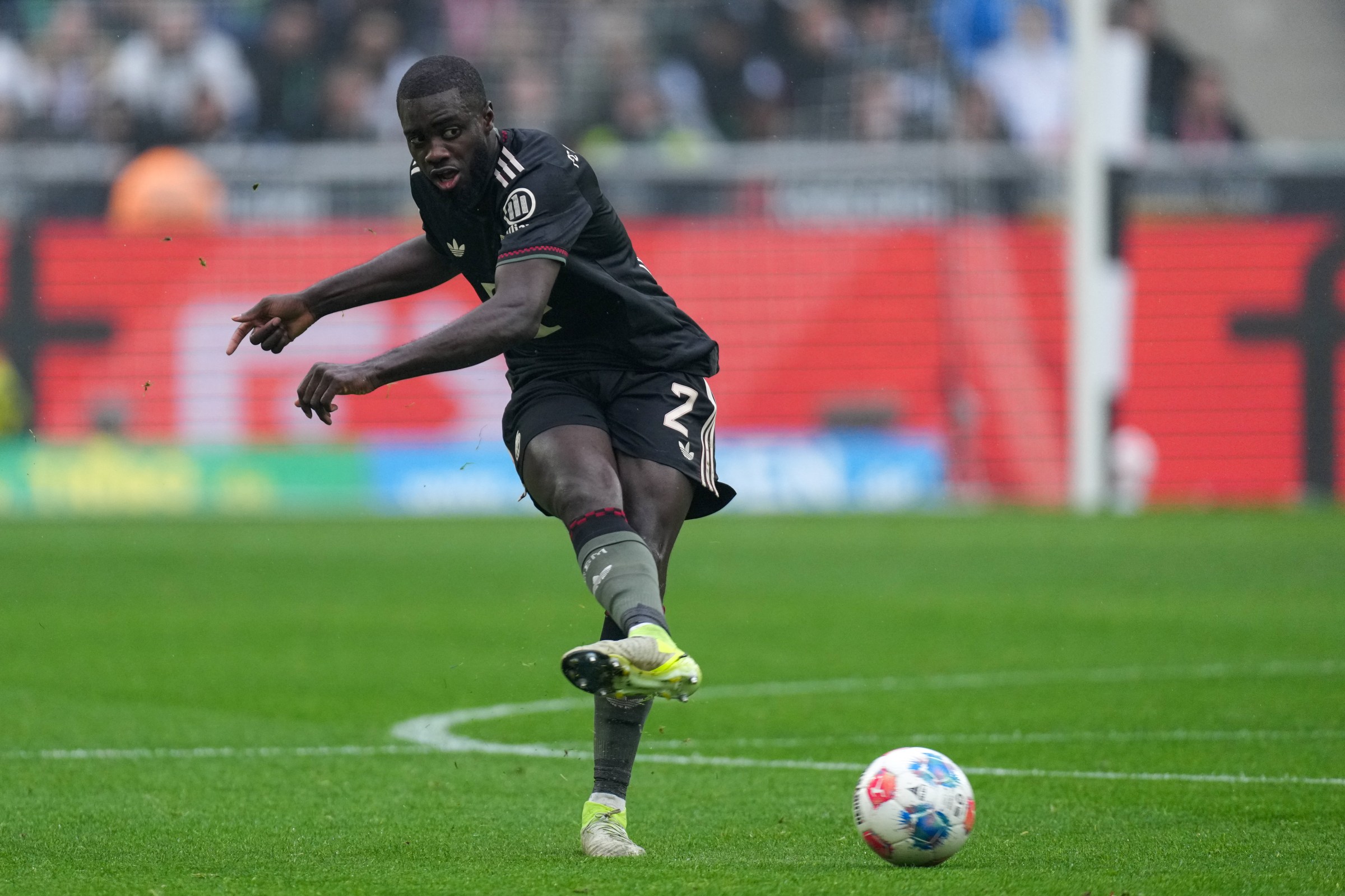 Müqavilələri başa çatmaq üzrə olan ən bahalı on futbolçu - SİYAHI 