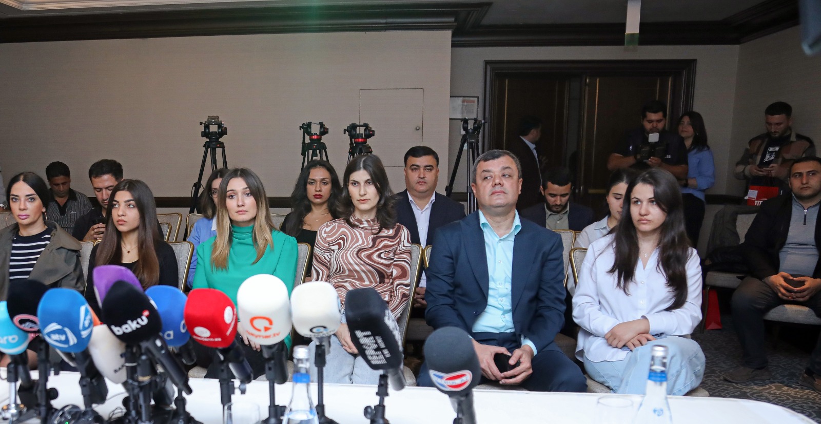 “Bolmart”ın rəhbəri yayılan məlumatlara aydınlıq gətirdi: mağazalarımız əvvəlki qaydada fəaliyyət göstərir - Şəkil 4