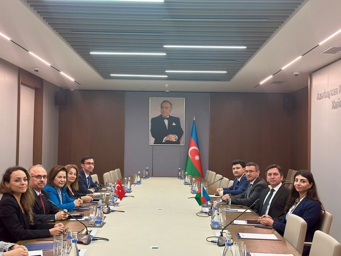 Türkiyə XİN rəhbərinin müavini Araz Əzimovla görüşüb - Şəkil 2