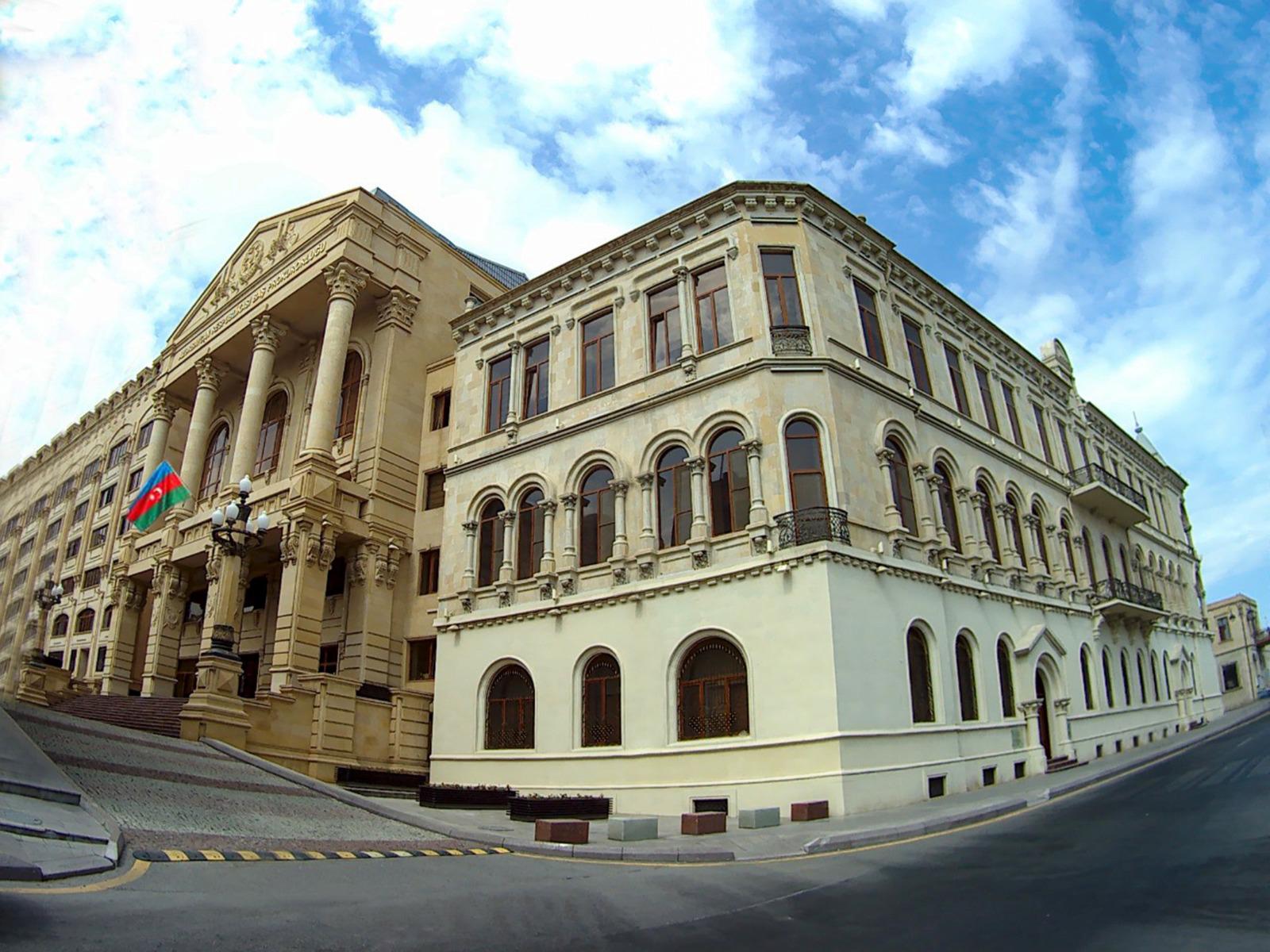 Baş Prokurorluq Elton Məmmədova rəsmi xəbərdarlıq edib