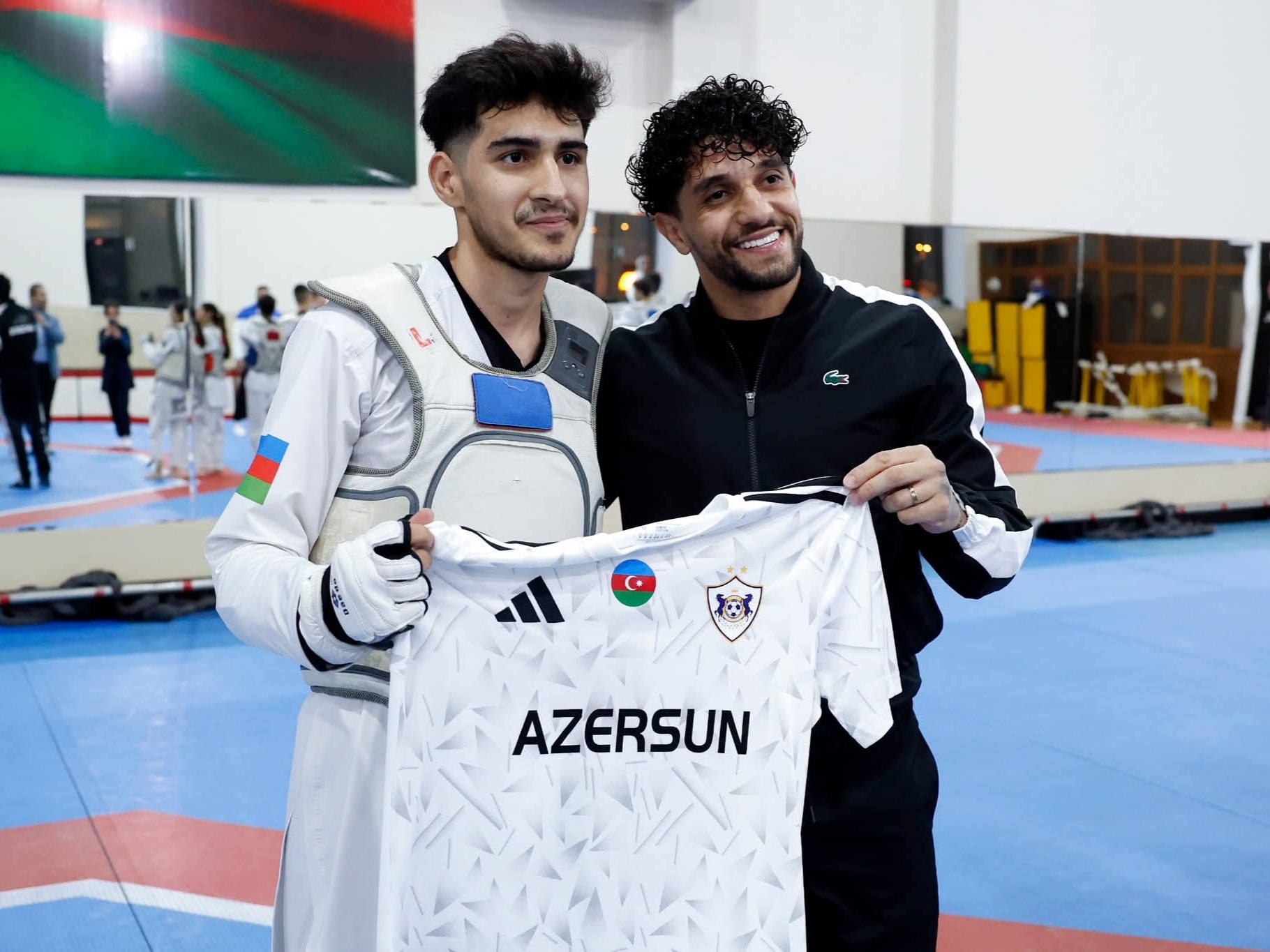 "Qarabağ"ın ulduzu gənc parataekvandoçuya sürpriz etdi