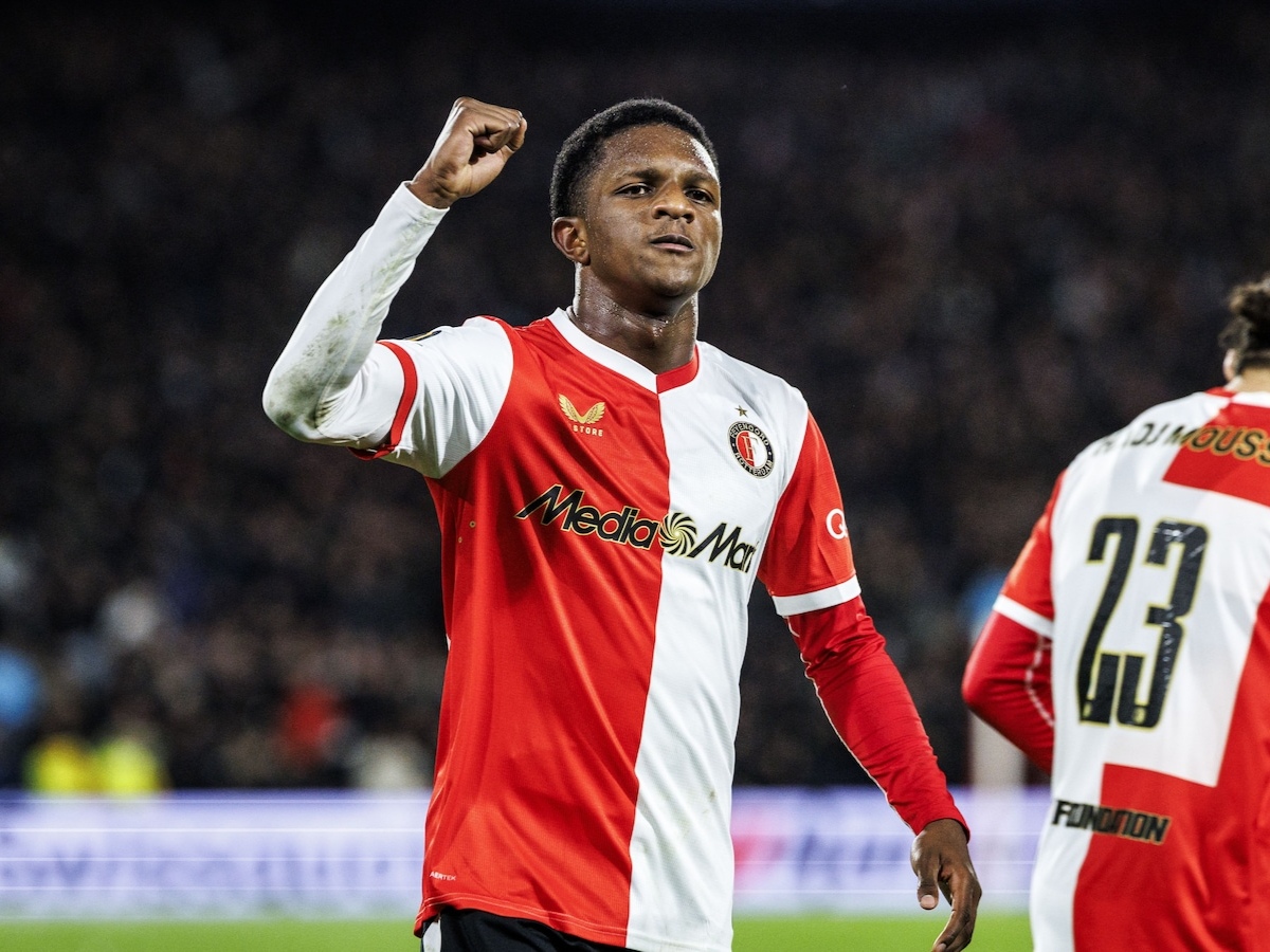 "Bavariya" "Feyenord"un 19 yaşlı futbolçusunu istəyir