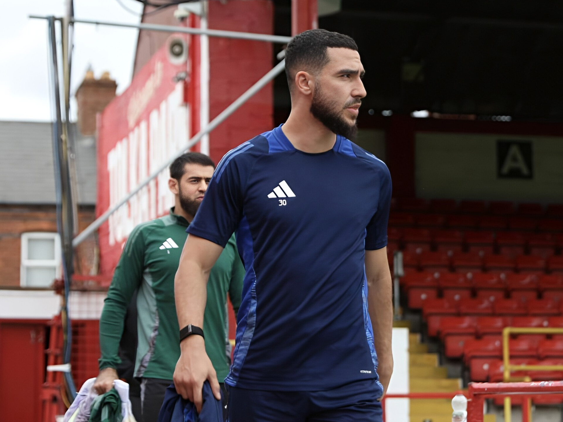 "Qarabağ"ın müdafiəçisi Kiprdən gələn təklifləri rədd edib