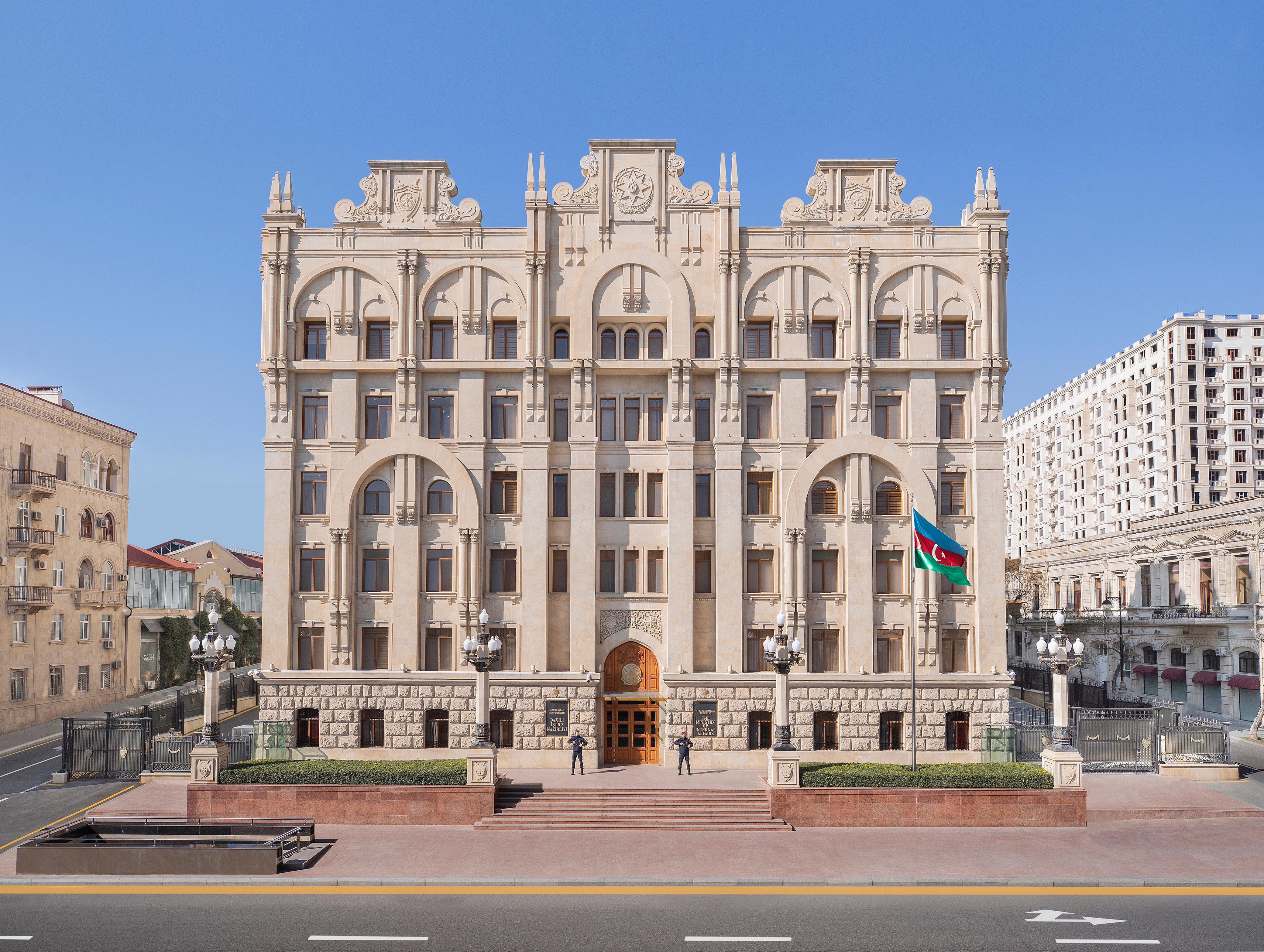 Sürət qatarına daş atan yeniyetmələr polis tərəfindən müəyyən edilib