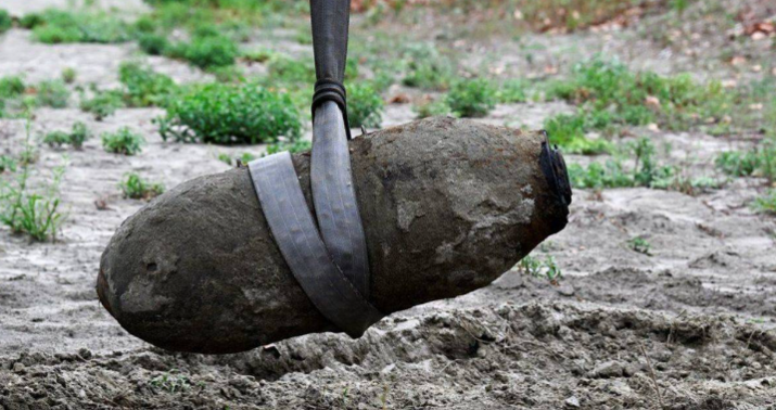 Rusiya sərhədi yaxınlığında 250 kiloqramlıq bomba tapılıb