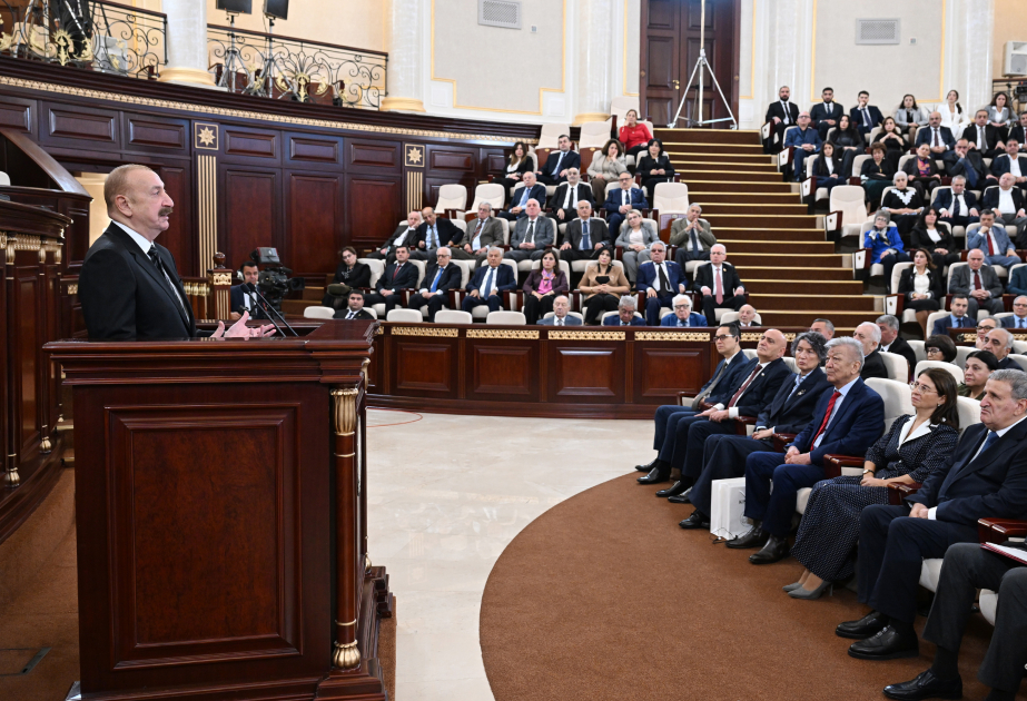 Prezident İlham Əliyev: Azərbaycan dilinin saflığının qorunması hər bir Azərbaycan vətəndaşının işi olmalıdır