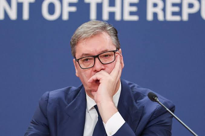 Vuçiç Avropa İttifaqına sursat satmağa hazır olduğunu açıqlayıb