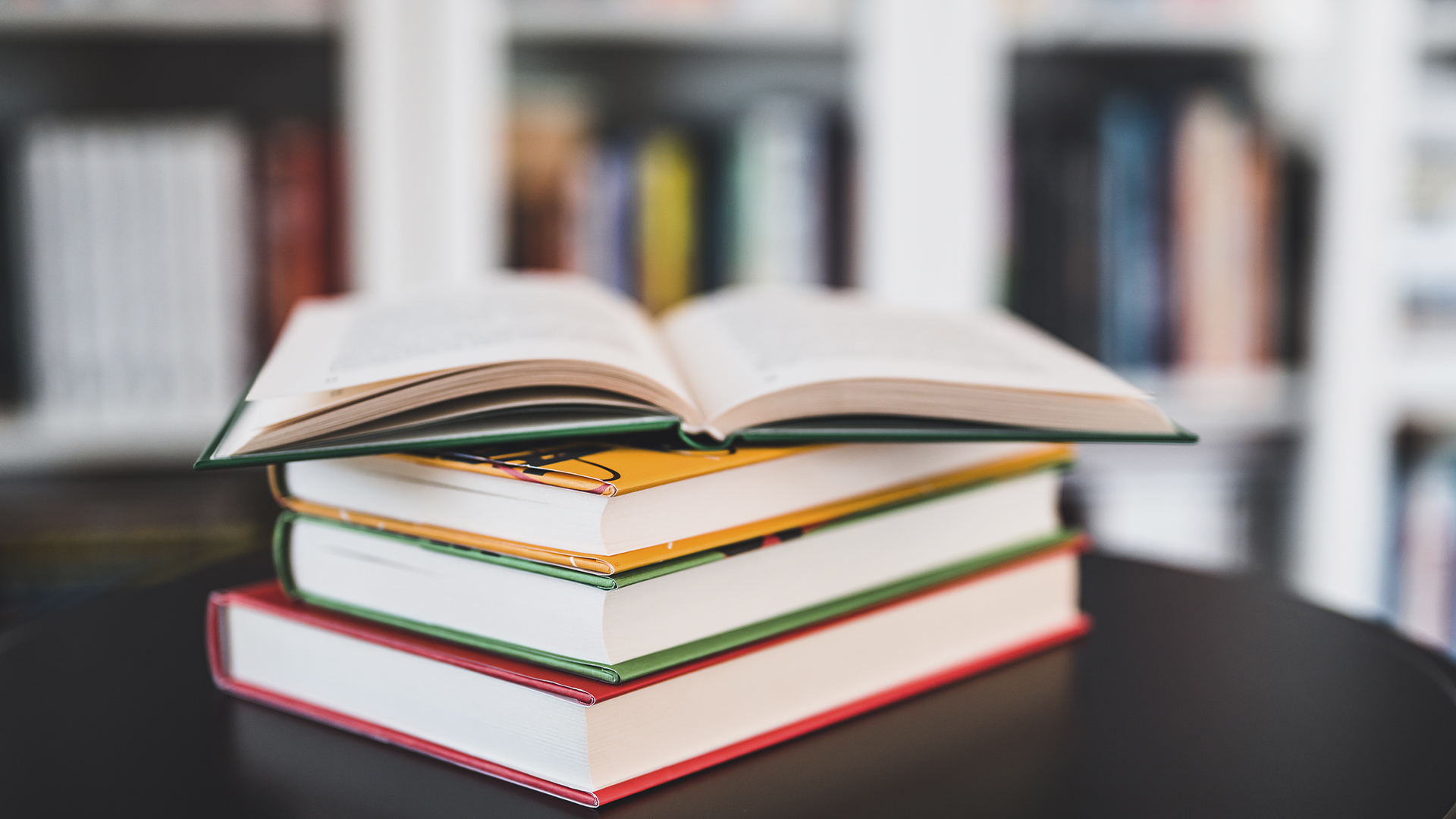 "Dilimizin alınma söz yükü altında əzilməsini istəmirik" - Vasif Sadıqlı