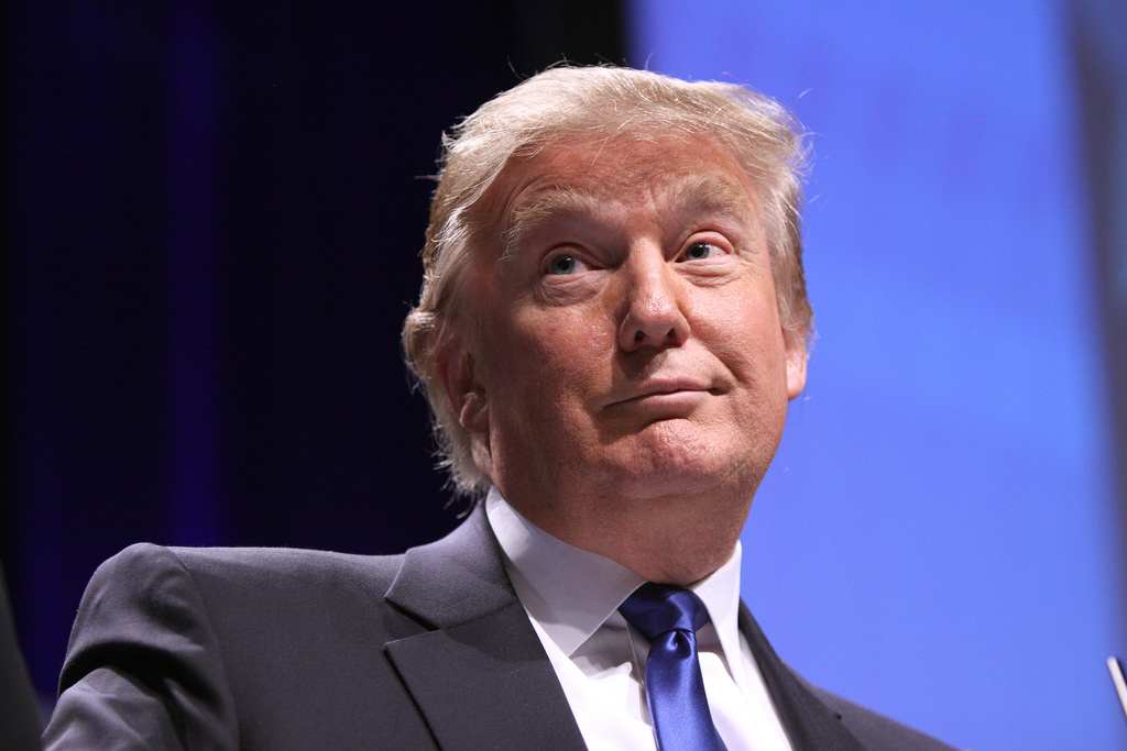 Tramp Ağ Evdə respublikaçı senatorları qəbul edəcək