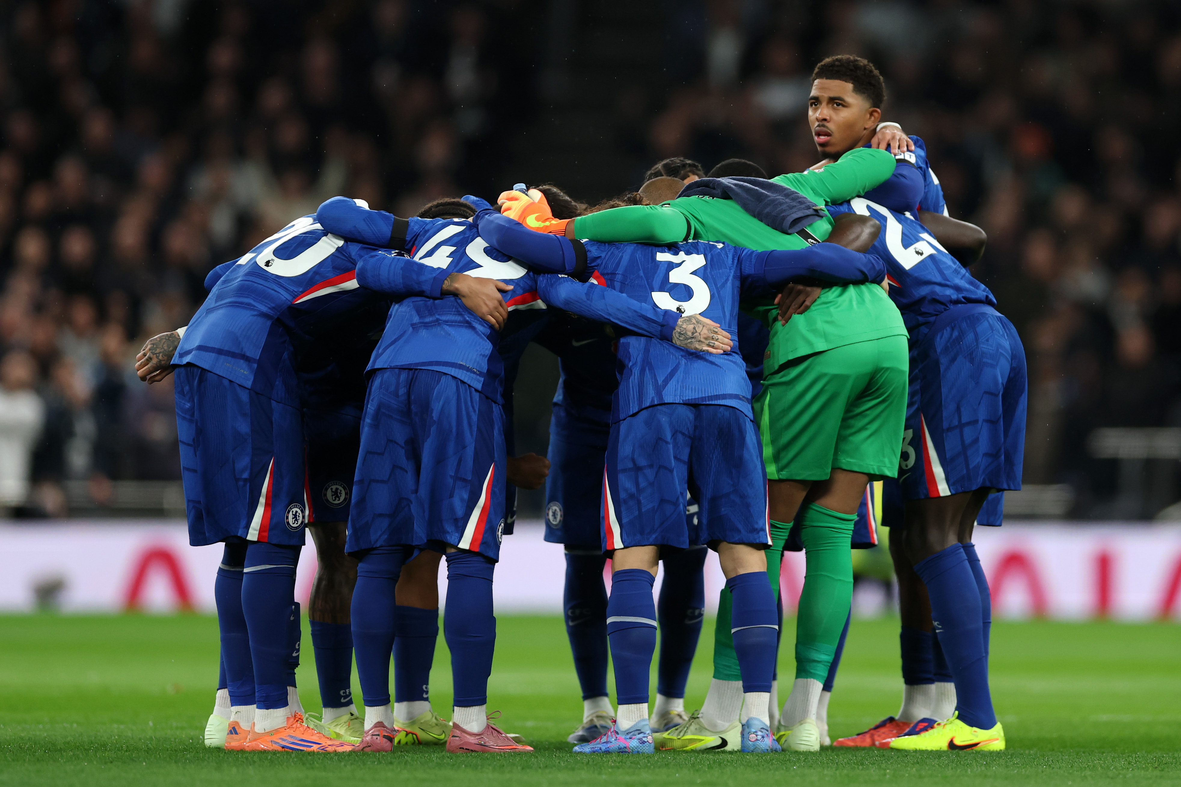 "Çelsi" Bakıya 22 futbolçu gətirib