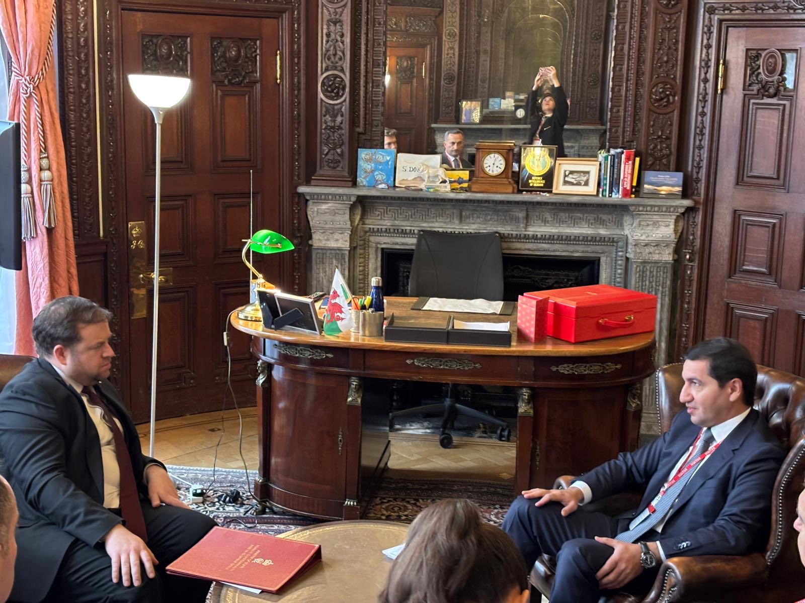 Azərbaycan ilə Britaniya arasında müdafiə və hərbi əməkdaşlıq əlaqələri müzakirə edilib 