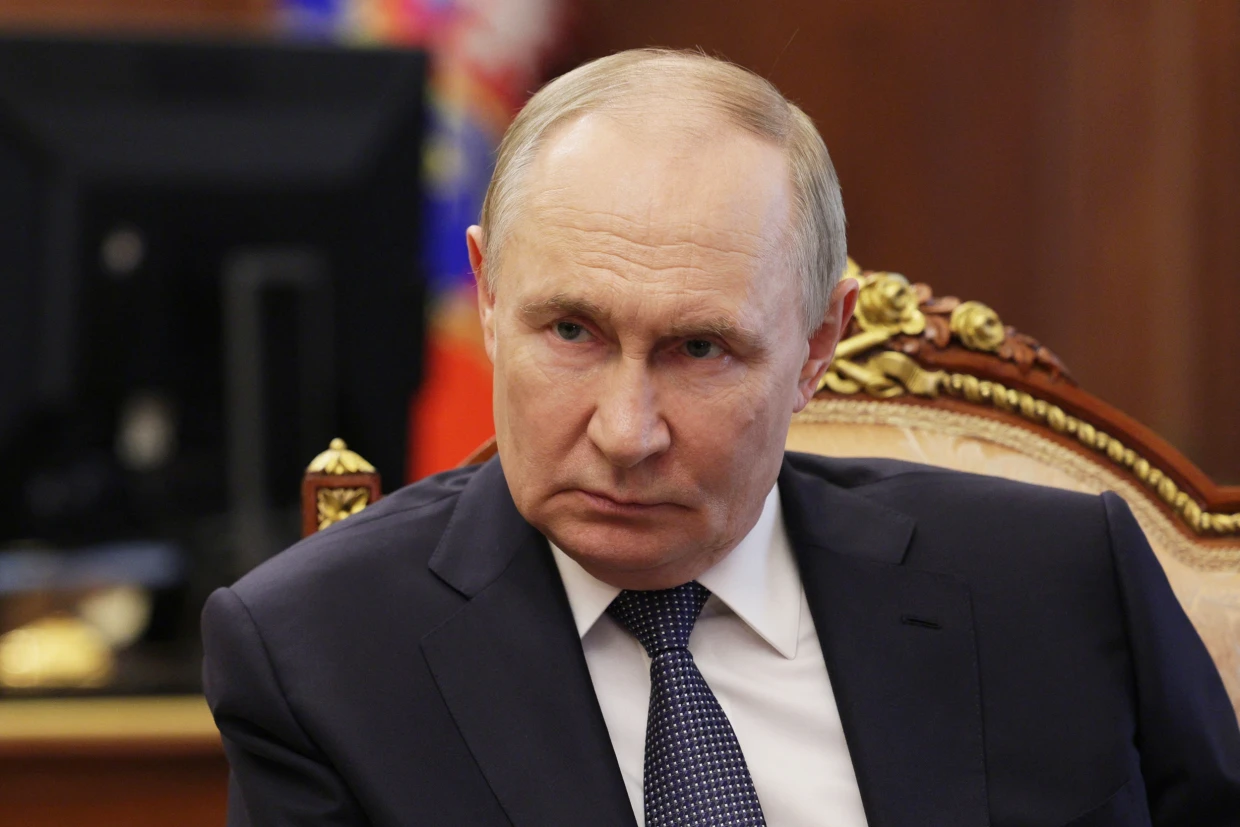 Putin nüvə silahının sınaqlarına hazırlıq barədə təkliflər tələb edib