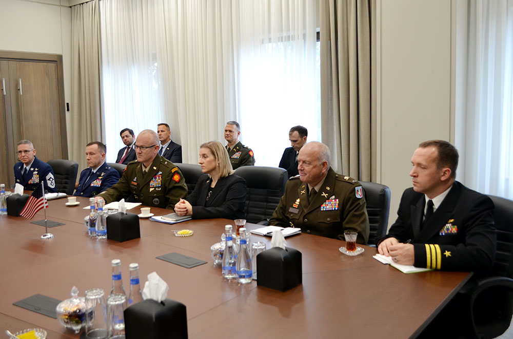 Azərbaycanla ABŞ-nin Oklahoma ştatı arasında ikitərəfli hərbi əməkdaşlıq müzakirə olunub