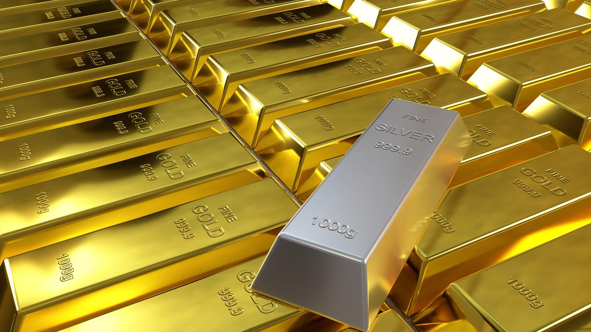 Qızıl və gümüş bahalaşıb