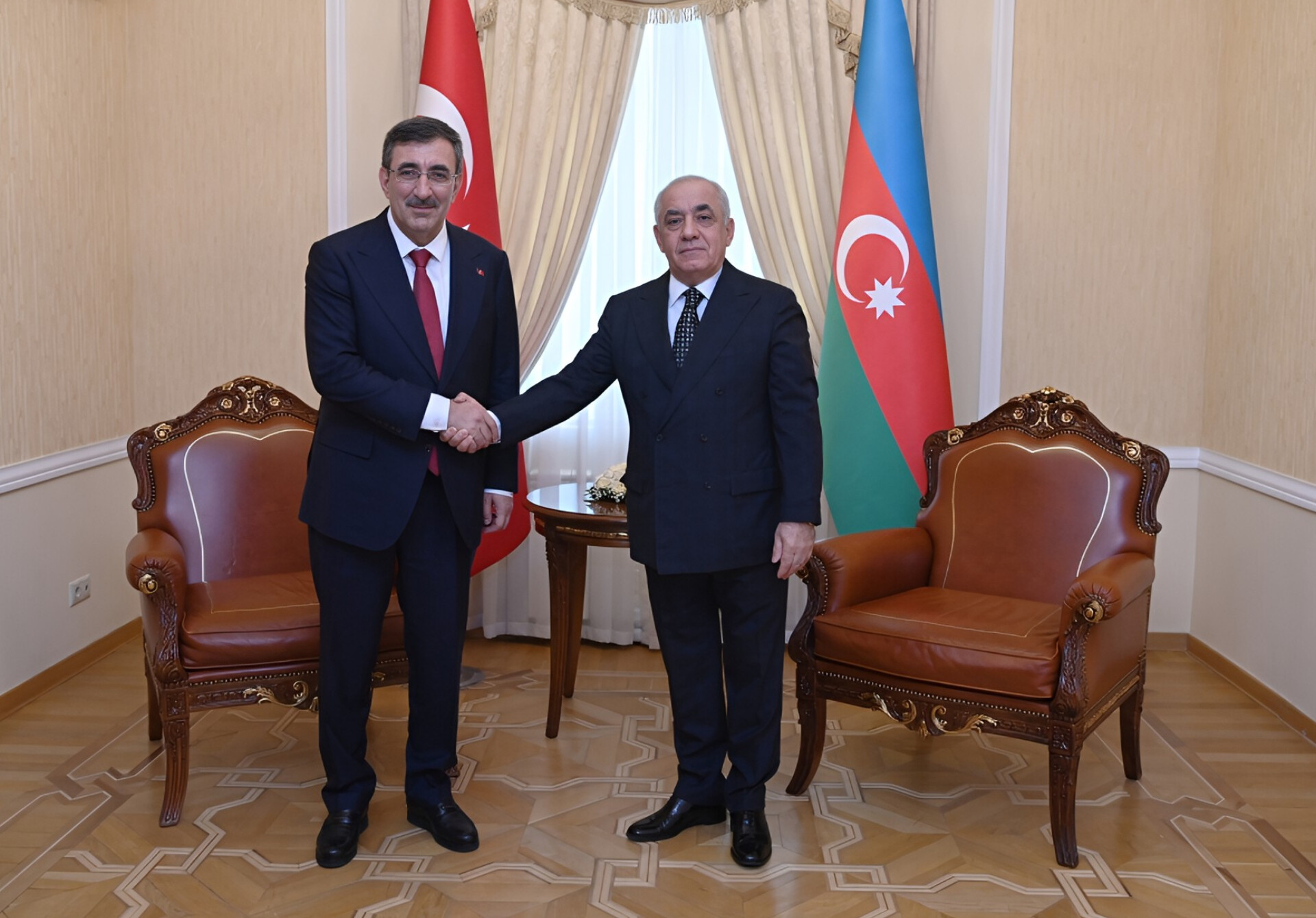 Əli Əsədov və Cevdet Yılmaz arasında telefon danışığı olub