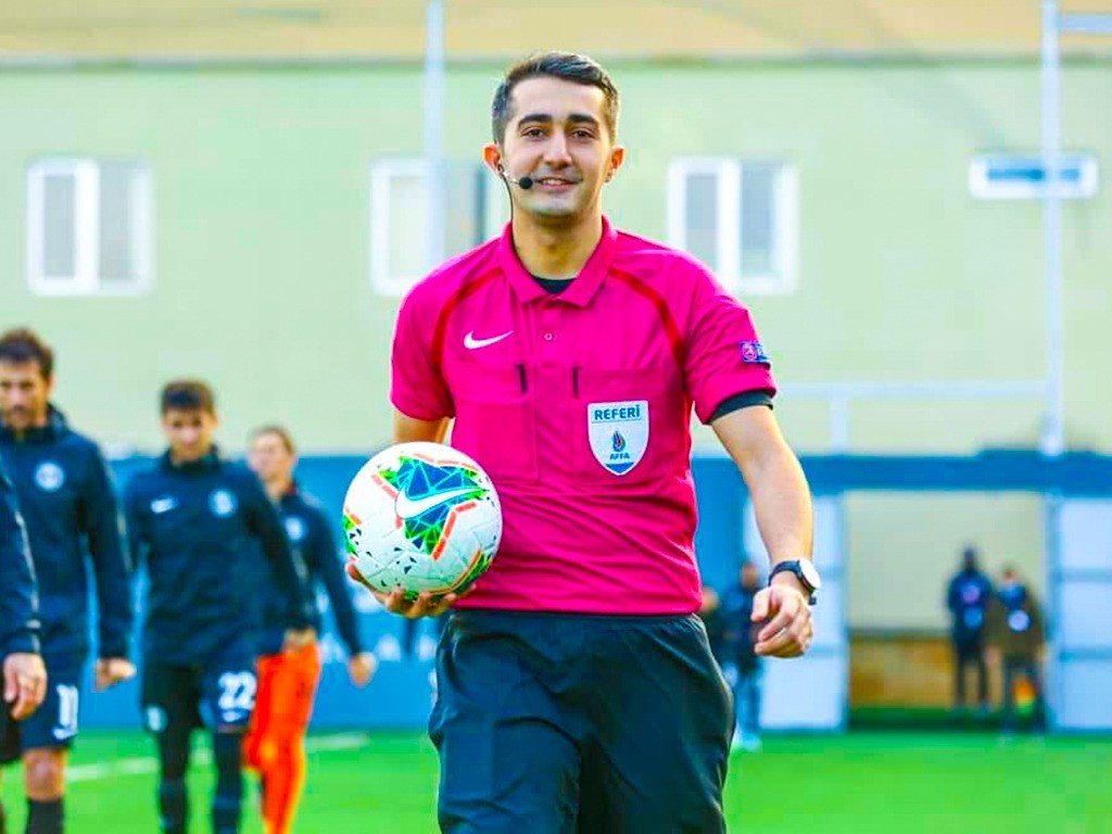 Rusiya millisinin oyununu azərbaycanlı hakim idarə edəcək 